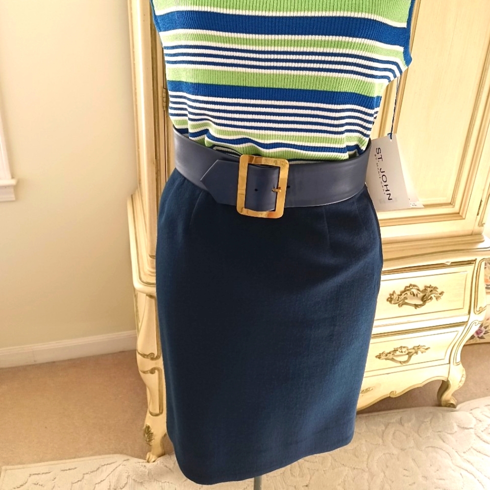 SWEET VINTAGE 1960S PENCIL SKIRT AND WIDE BELT!